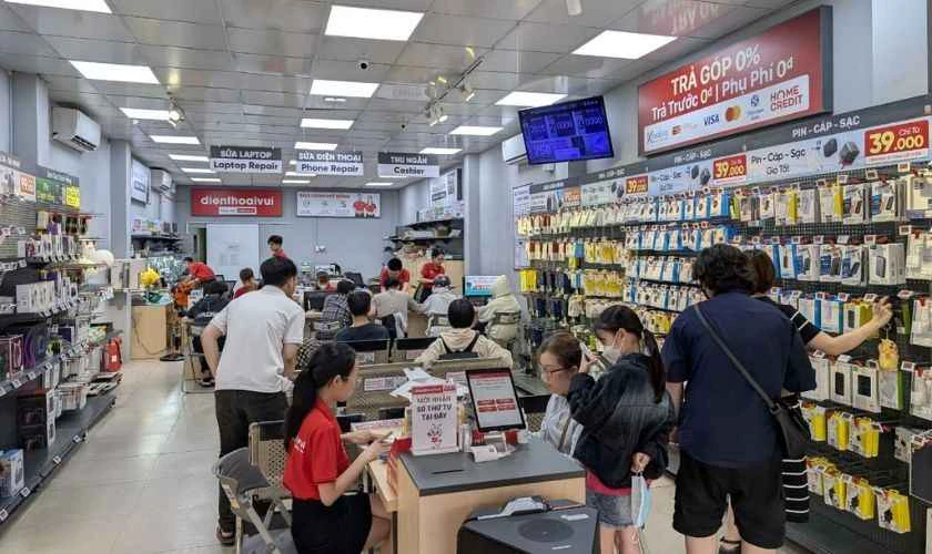 Yếu tố ảnh hưởng đến giá ép kính iPhone quận Thủ Đức