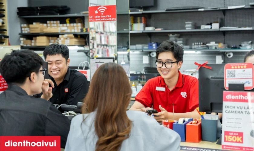 Kỹ thuật viên lành nghề, quy trình sửa chữa chuyên nghiệp, tỉ mỉ