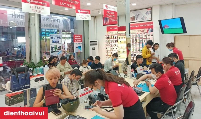 Địa chỉ thay ép kính mặt trong Samsung Galaxy Z Fold 3 chính hãng