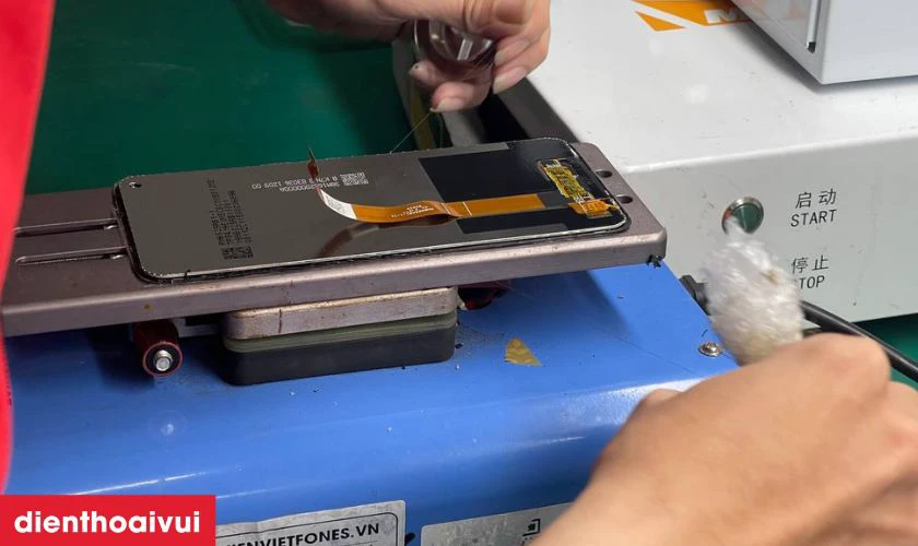 Thay ép kính mới
