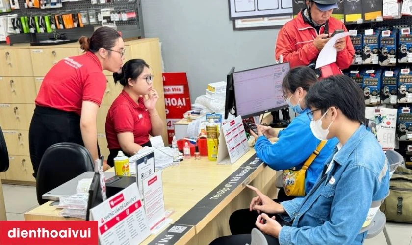 Cửa hàng thay ép kính Oppo F19 Pro uy tín, lấy liền tại TPHCM và Hà Nội ở đâu?