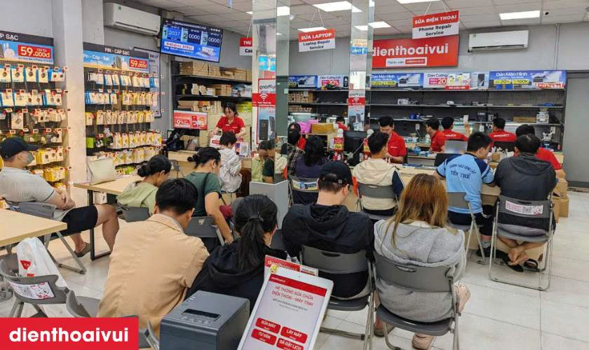 Quy trình thay ép kính điện thoại minh bạch tại Điện Thoại Vui