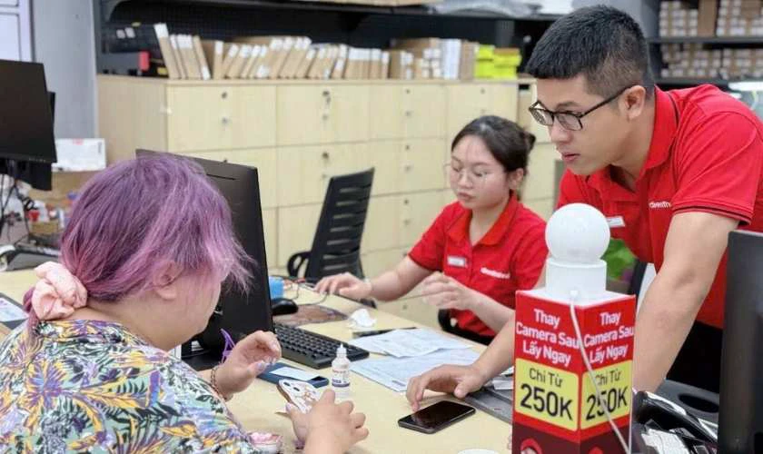 Quy trình thay ép kính OPPO tại Điện Thoại Vui