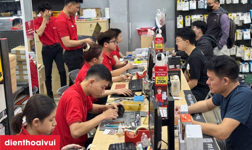 Địa chỉ thay ép kính Oppo Reno 13 uy tín