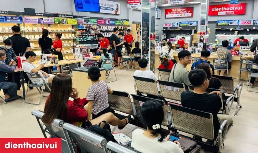 Quy trình thay ép kính Oppo Reno chuyên nghiệp, lấy liền tại Điện Thoại Vui