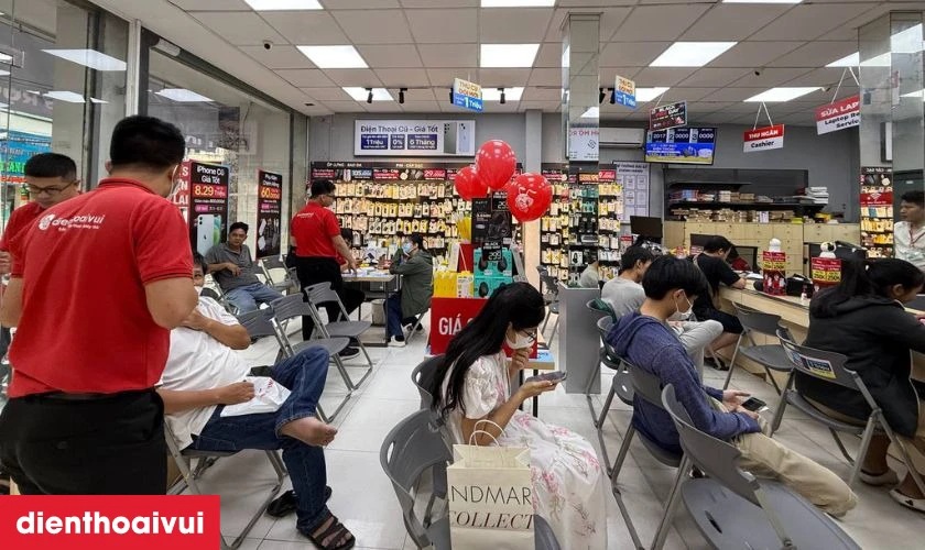 Điện Thoại Vui là địa chỉ thay ép kính POCO M6 lấy liền giá tốt