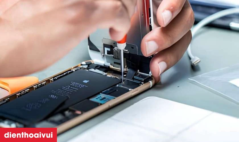 Những lưu ý trước khi thay ép kính Realme 11 Pro