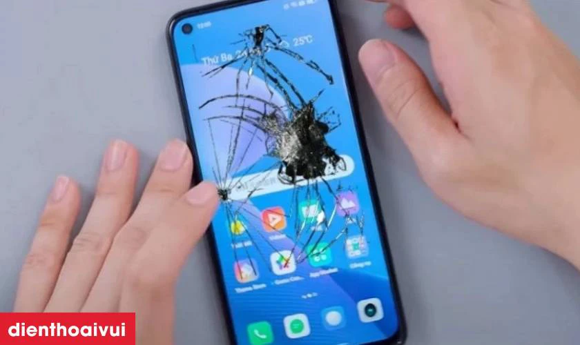 Trường hợp nào bạn cần thay ép kính Realme 12 Pro Plus?