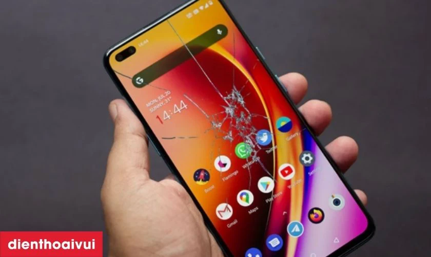 Khi nào bạn cần thay ép kính Realme GT Master?
