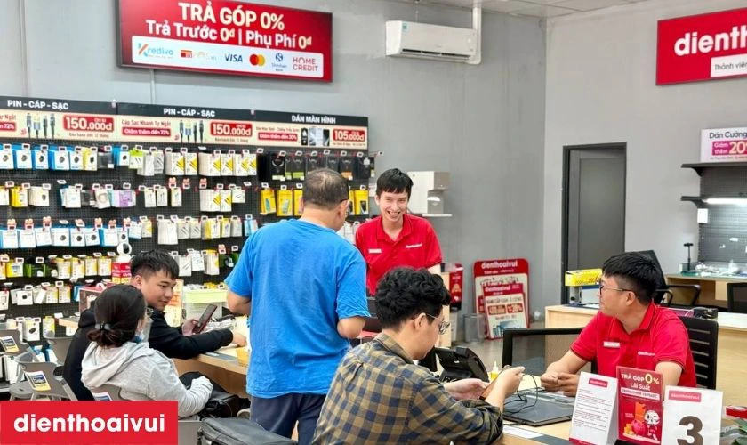 Quy tr&igrave;nh thay &eacute;p k&iacute;nh Realme Narzo 80 Pro chuy&ecirc;n nghiệp tại Điện Thoại Vui