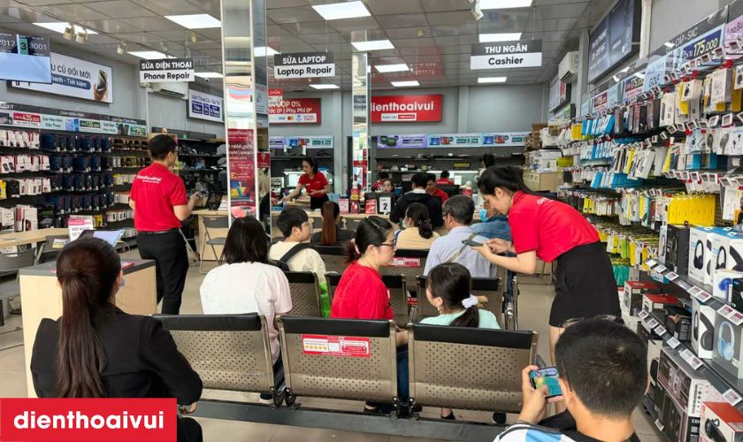 Địa chỉ thay ép kính Realme Neo 7 uy tín, lấy liền tại Điện Thoại Vui