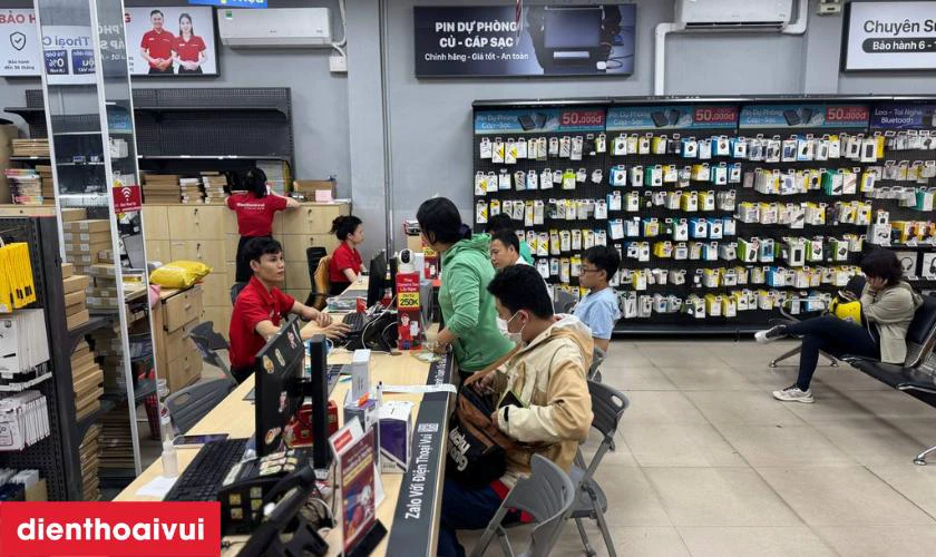 Bàn giao Realme Note 60 và thanh toán