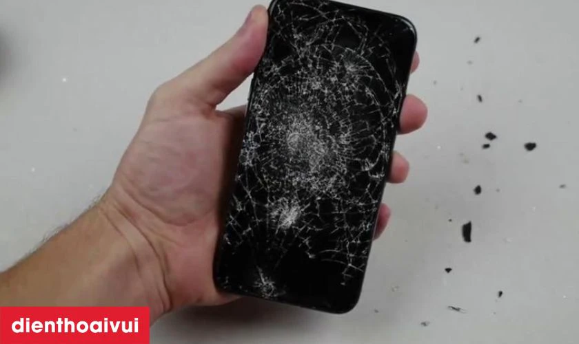 Mặt kính bị nứt, vỡ