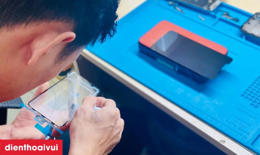 Quy trình sửa chữa minh bạch lấy liền tại Điện Thoại Vui