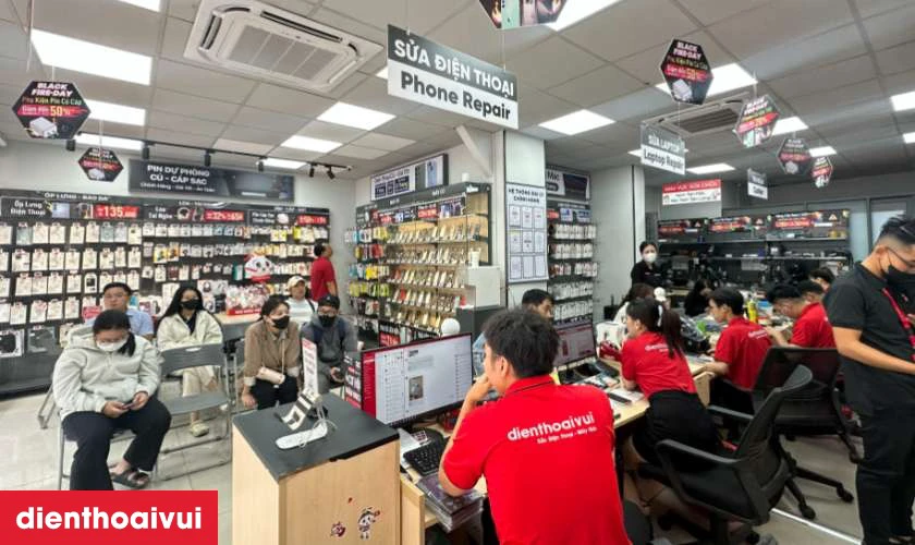 Cửa hàng thay ép kính Samsung Galaxy M36 uy tín, lấy liền tại TPHCM và Hà Nội ở đâu?