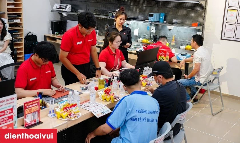 Quy trình thay ép kính Samsung Galaxy S26 lấy liền tại Điện Thoại Vui