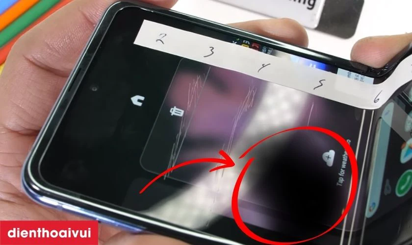 Các dấu hiệu nhận biết bạn cần thay ép kính Samsung Galaxy Z Flip 1 mới