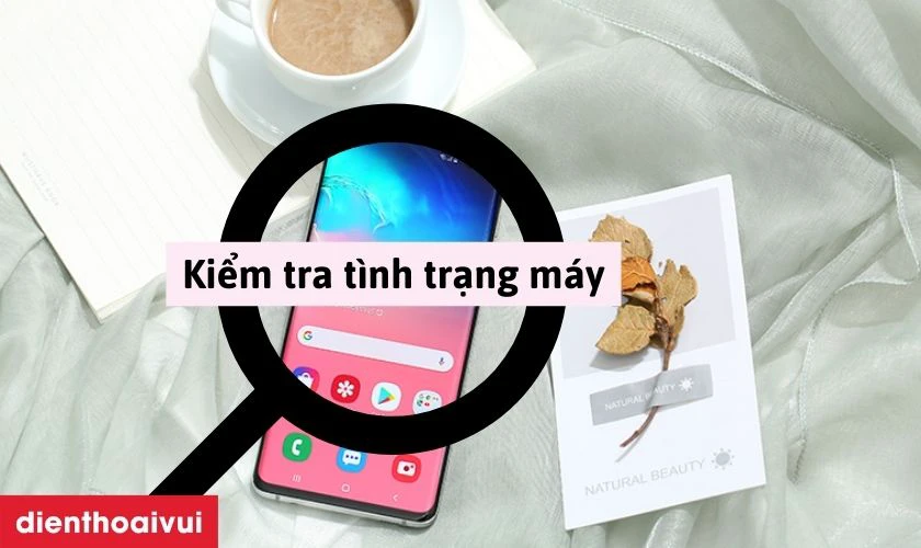 Kỹ thuật viên tiến hành check máy