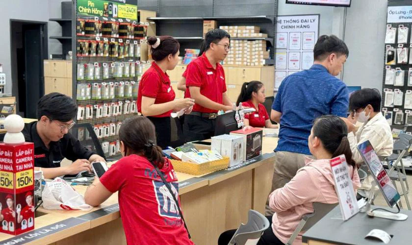 Quy trình thay ép kính thay ép kính Samsung tại Điện Thoại Vui