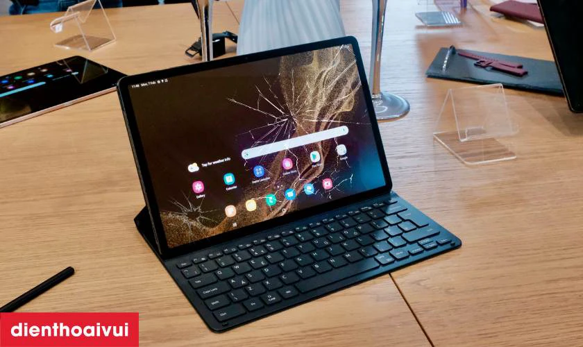 Thay ép kính Samsung Tab S8 Plus là gì?