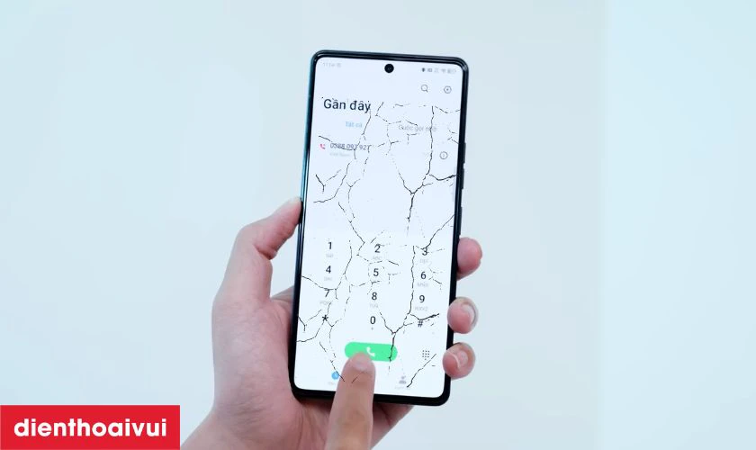 Các dấu hiệu bạn cần thay ép kính TECNO POVA 6