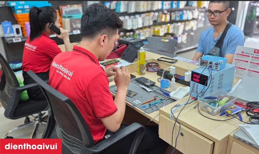 Kiểm tra kỹ các chức năng, cảm ứng, hiển thị và bàn giao cho khách hàng