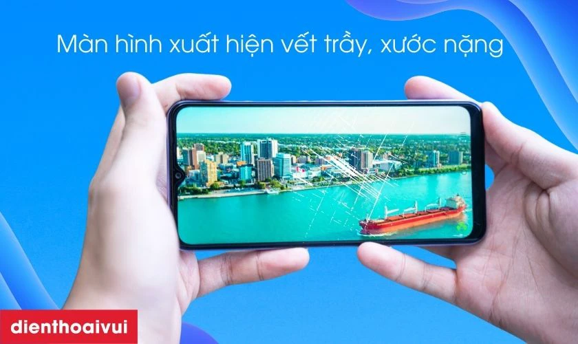 Màn hình có nhiều vết xước