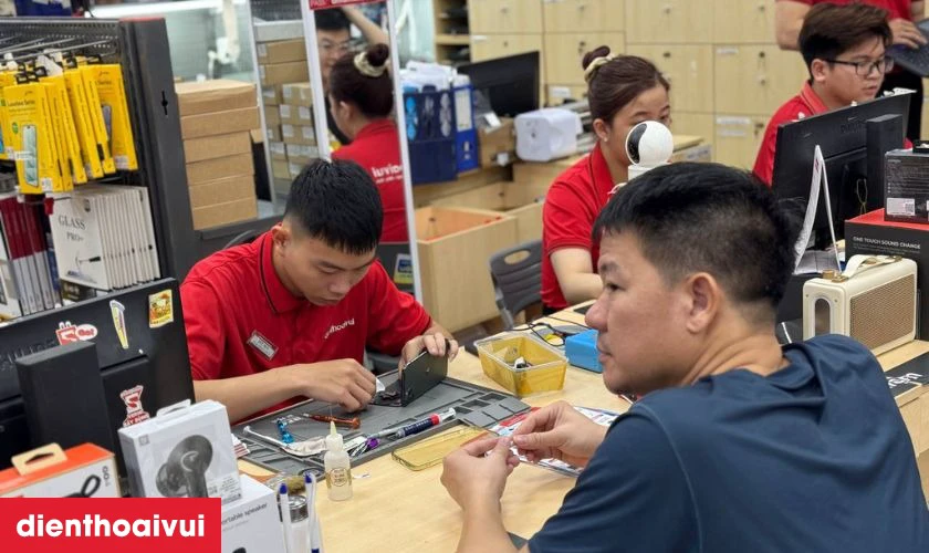 Điện Thoại Vui là địa chỉ thay ép kính vivo Y18 tốt nhất