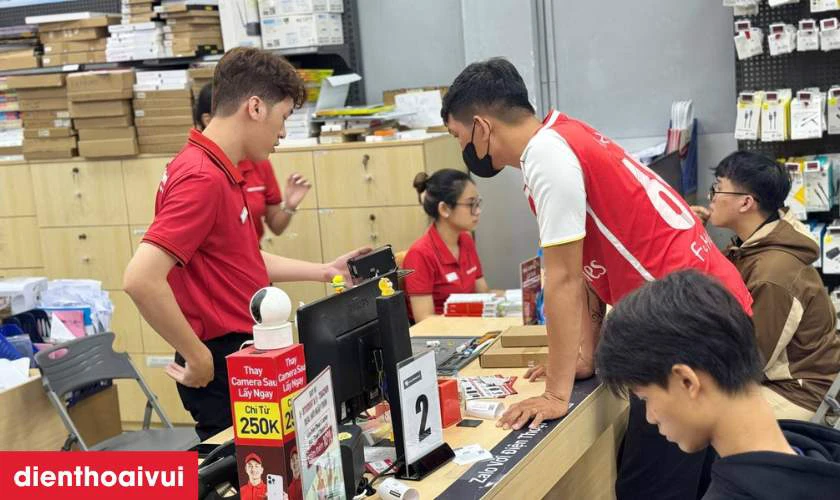 Cửa hàng thay ép kính Xiaomi Mix Flip 2 - Mặt trong uy tín, lấy ngay tại TPHCM và Hà Nội ở đâu?