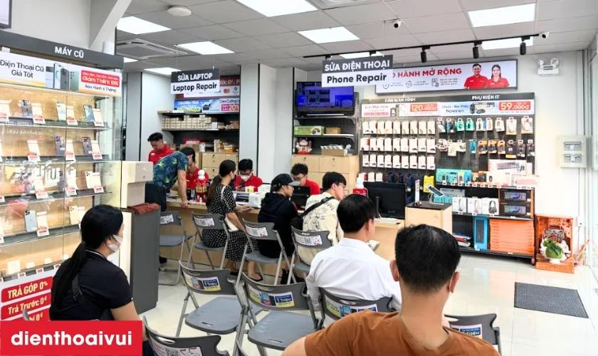 Cửa hàng thay ép kính Xiaomi Poco F5 uy tín, giá rẻ, lấy ngay tại TPHCM và Hà Nội ở đâu?
