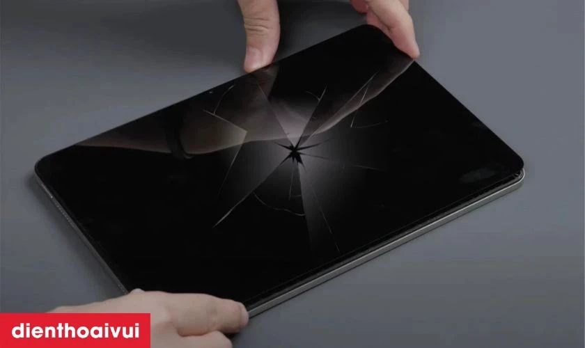 Nguyên nhân mặt kính Xiaomi Poco Pad bị hư hỏng