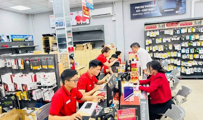 Thay &eacute;p k&iacute;nh Xiaomi Quận Long Bi&ecirc;n ở đ&acirc;u ch&iacute;nh h&atilde;ng