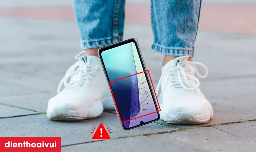 Nguyên nhân tại sao điện thoại dễ bị nứt vỡ mặt kính
