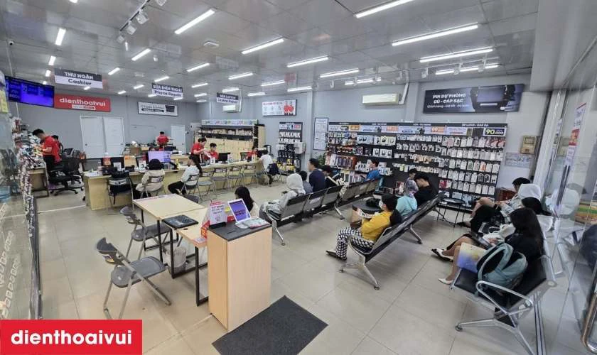 Cửa h&agrave;ng thay &eacute;p k&iacute;nh Xiaomi Redmi A3x uy t&iacute;n, lấy ngay tại TPHCM v&agrave; H&agrave; Nội ở đ&acirc;u?