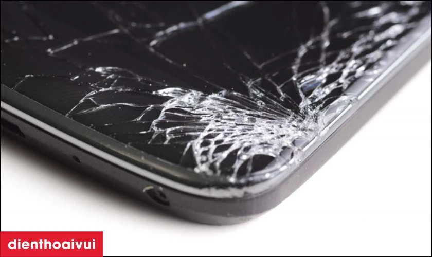 Trường hợp n&agrave;o bạn cần thay &eacute;p k&iacute;nh Xiaomi Redmi K80 Pro?