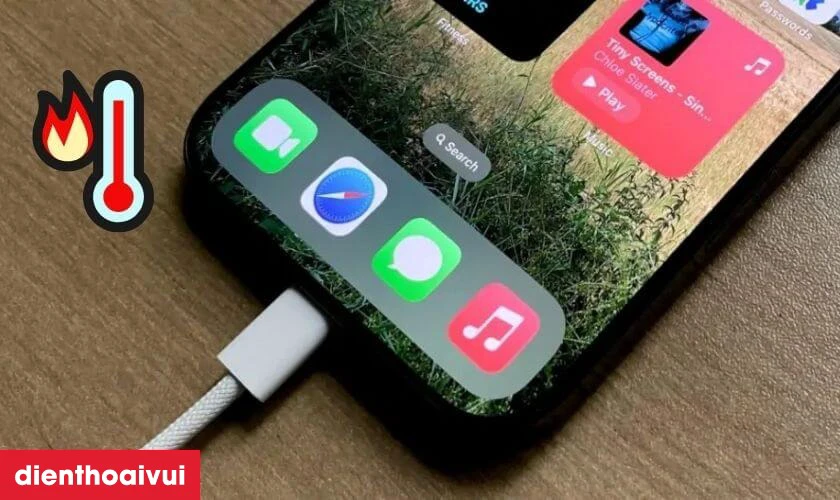 Nguy&ecirc;n nh&acirc;n khiến IC sạc iPhone XR bị hư hỏng