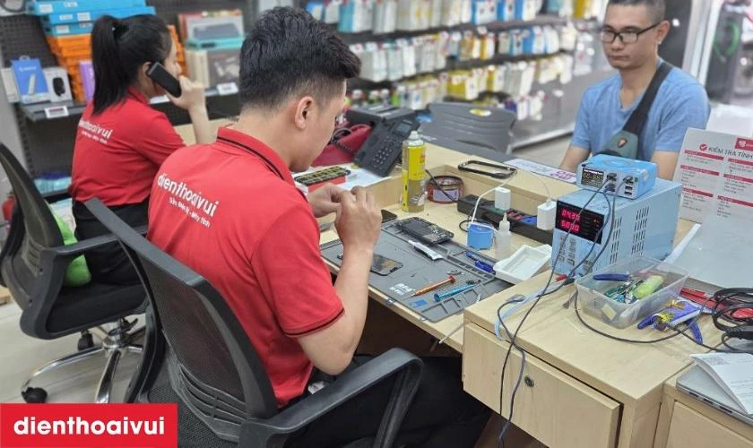 Thay kính cảm ứng mới