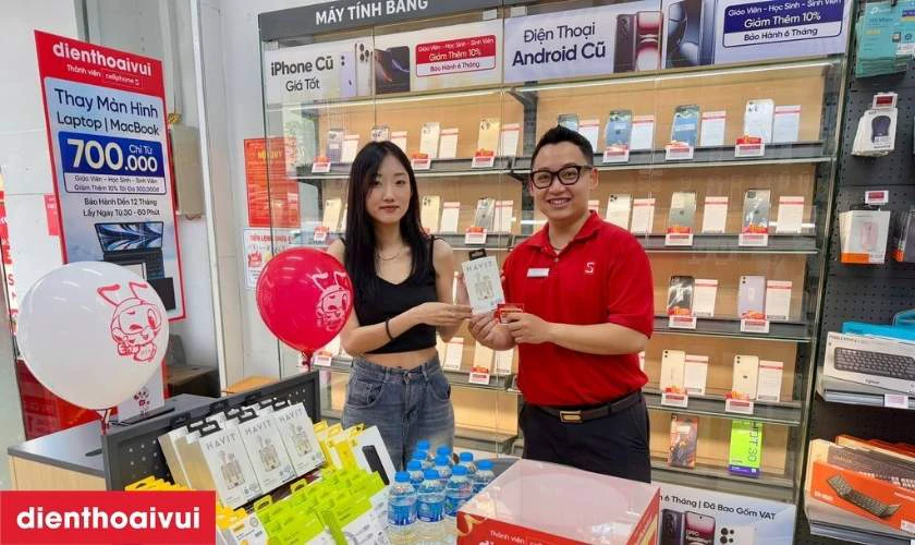 Hệ thống cửa hàng rộng khắp TP.HCM và Hà Nội, thuận tiện cho việc mang máy đến kiểm tra và sửa chữa