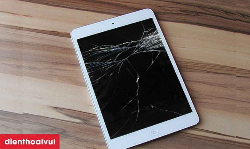 C&aacute;c dấu hiệu nhận biết bạn cần thay k&iacute;nh cảm ứng iPad mới