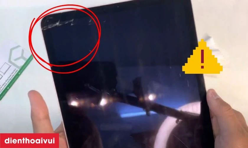 C&aacute;c dấu hiệu nhận biết bạn cần thay k&iacute;nh cảm ứng iPad mới