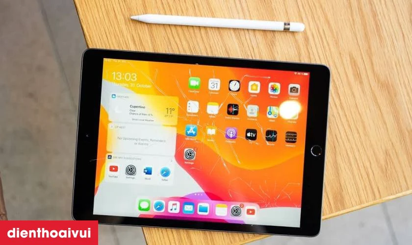 C&aacute;c dấu hiệu nhận biết bạn cần thay k&iacute;nh cảm ứng iPad Gen 8 10.2 2020 mới