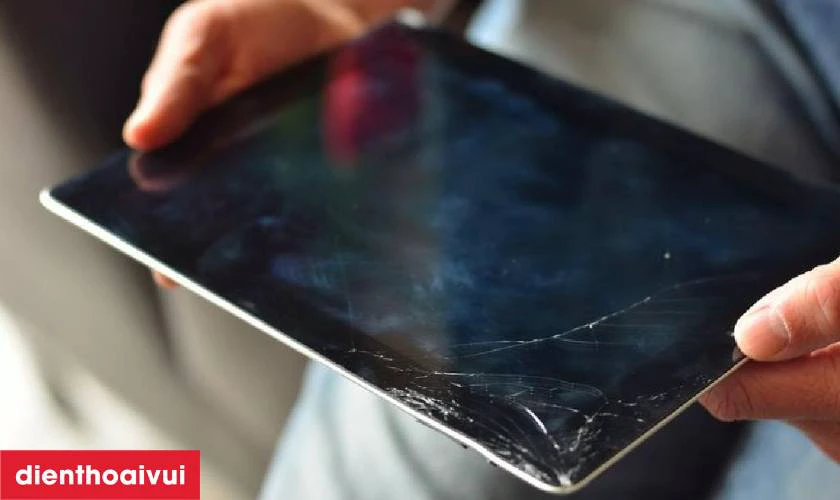 Nguyên nhân tại sao iPad dễ bị nứt vỡ mặt kính