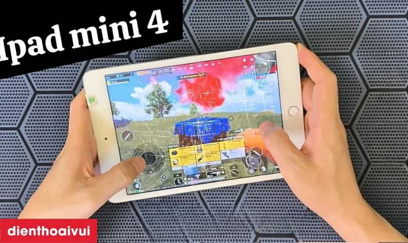 Kính trầy xước nhiều gây khó nhìn