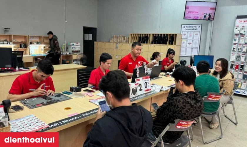 Quy tr&igrave;nh thay k&iacute;nh cảm ứng iPad Mini 5 ch&iacute;nh h&atilde;ng Feaglet tại Điện Thoại Vui