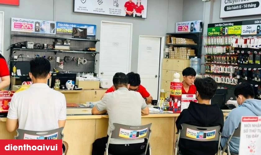 Địa chỉ thay k&iacute;nh cảm ứng iPad Pro M5 13 2025 ch&iacute;nh h&atilde;ng Feaglet