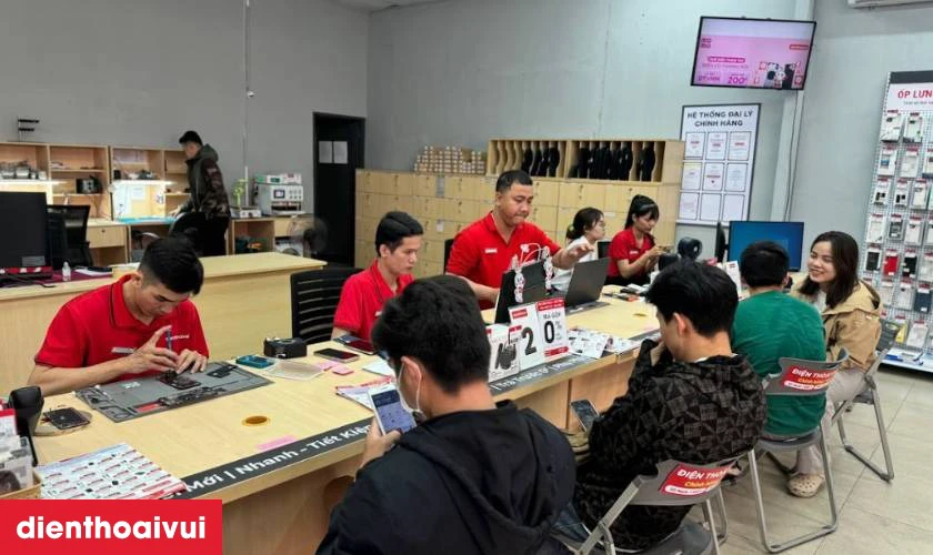 Dịch vụ thay ép kính iPad Pro 10.5 chính hãng tại Điện Thoại Vui