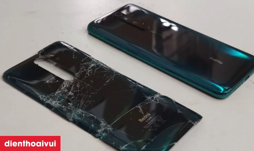 Thay kính lưng điện thoại Xiaomi có ảnh hưởng dữ liệu máy không