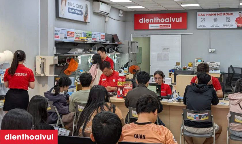 Địa chỉ thay kính lưng iPhone 12 Mini ở đâu uy tín