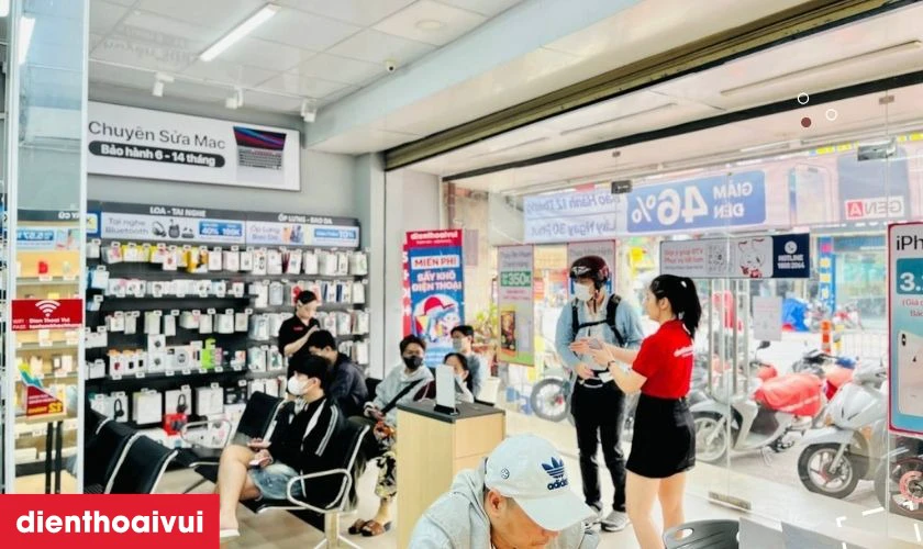 Điện Thoại Vui là địa chỉ thay kính lưng iPhone 14 chính hãng Aries uy tín