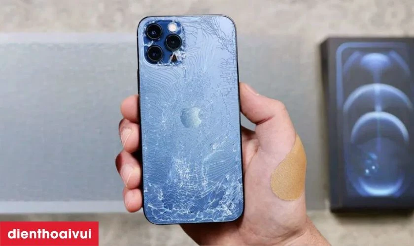 Rơi vỡ hoặc va đập mạnh